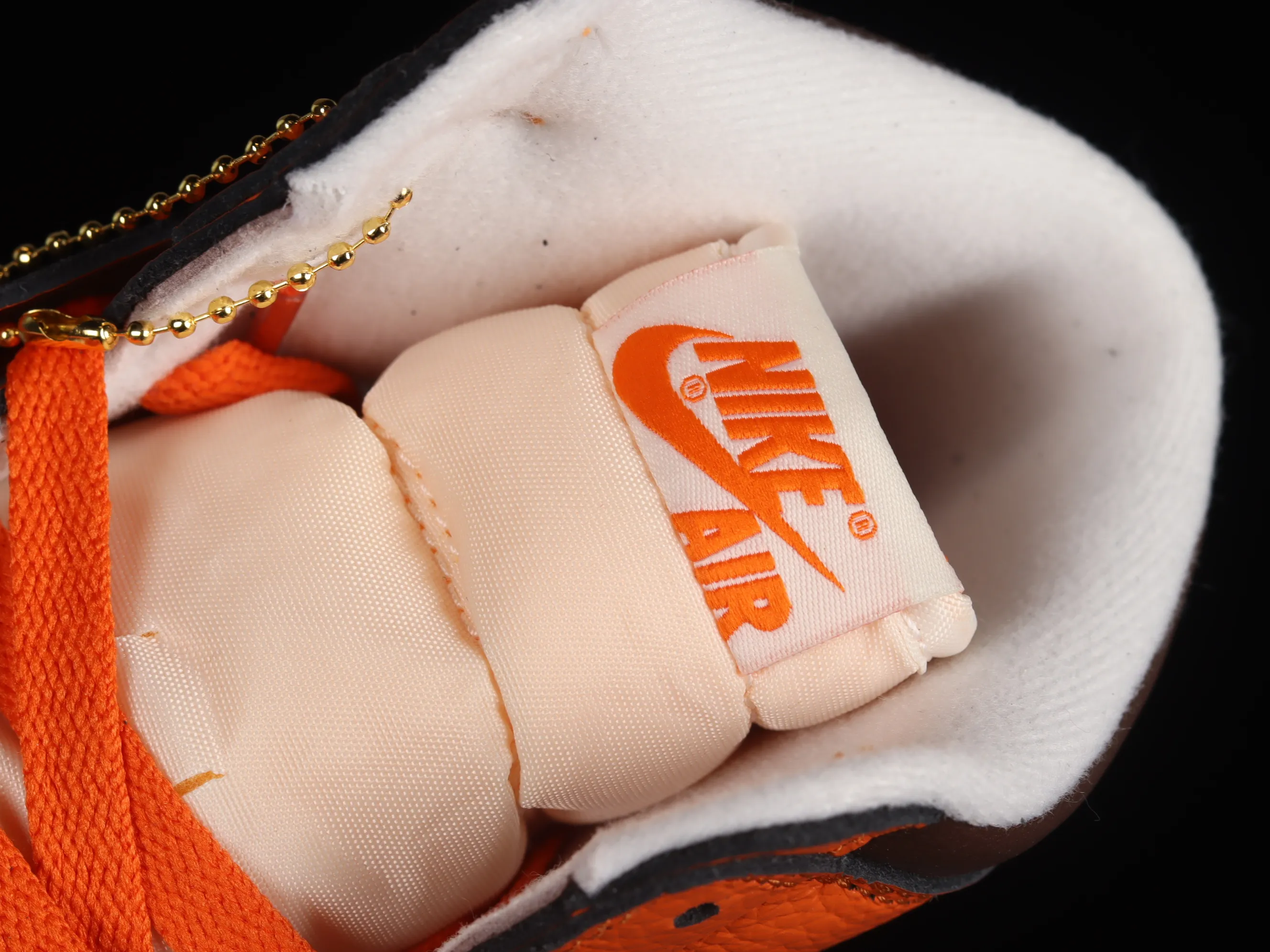 All categories Air Jordan Jordan series basketball shoes Air Jordan 1 High Air Jordan 1 High OG "Starfish" AJ1 Joe 1 Hermes Orange high-top basketball shoes DO9369-101